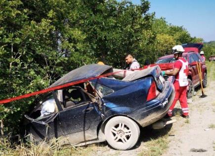 Mueren dos en choque sobre la Valles-Tampico