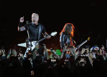 Video | Metallica sorprende con La Chona en su primer show