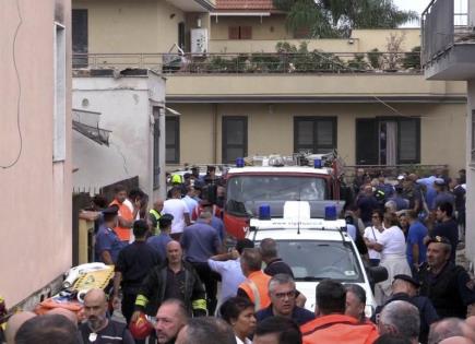 Derrumbe de edificio mata a dos niños y su madre en Nápoles y deja atrapada a su abuela