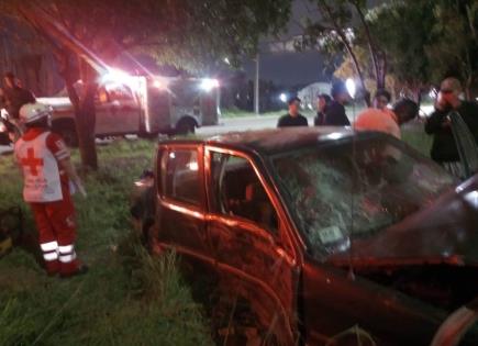 Dos lesionados en choque sobre la carretera Matehuala