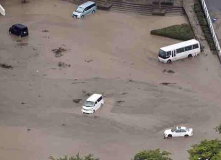 Fuertes lluvias azotan centro-norte de Japón