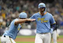 Incre&iacute;ble remontada de los Cerveceros de Milwaukee en el b&eacute;isbol