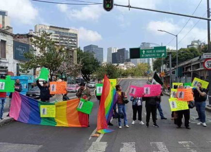 Protesta de la comunidad LGBT+ en la Ciudad de México