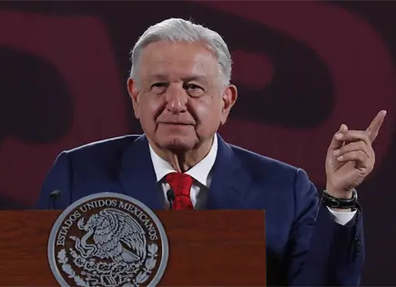 Sexenio de AMLO dejó 337 periodistas y defensores asesinados: HRC Sexenio de AMLO dejó 337 periodistas y defensores asesinados: HRC