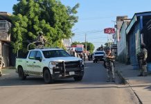 Hallan varios cuerpos en una camioneta abandonada en Sinaloa