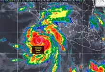 Impacto devastador del huracán John en la costa del Pacífico sur mexicano Impacto devastador del huracán John en la costa del Pacífico sur mexicano