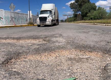 Tras daños por megabaches en Zona Industrial nadie se hace responsable, denuncian usuarios