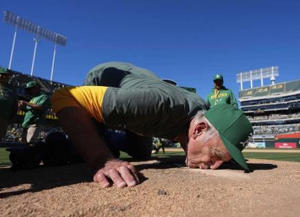 Despedida emotiva de los Atléticos de Oakland en el Coliseum