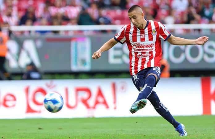 Chivas recupera al Piojo Alvarado de cara al Play-In