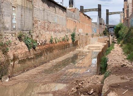 Promete Gallardo entregar colector de zona oriente en 15 días