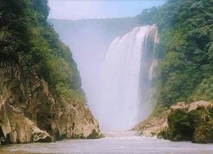 Vuelven a cerrar cascada de Tamul 