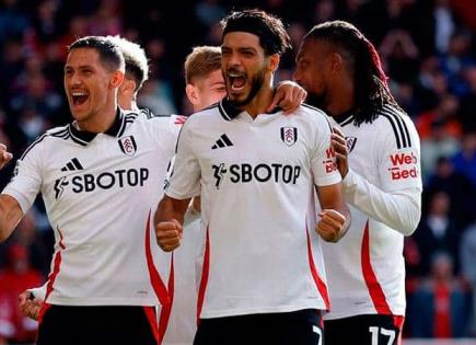 Raúl Jiménez logra asistencia de taquito en derrota del Fulham