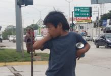 Aumenta la preocupación por la presencia de niños pidiendo en cruceros de Ciudad Valles