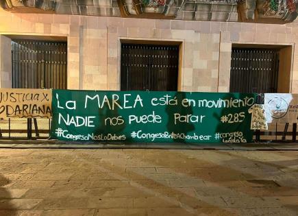 Marea Verde y Colectiva ILE exigen despenalización del aborto frente al Congreso