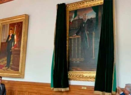 AMLO devela retrato en óleo en Palacio Nacional