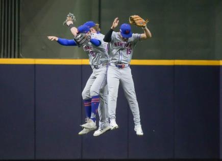 Triunfo de los Mets sobre los Cerveceros en playoffs de la Liga Nacional