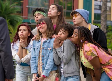 Ayla y los Mirror: Una historia de drama, aventura y baile en Disney+