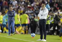 Clásico entre Chivas y Atlas: Rumores sobre Fernando Gago Clásico entre Chivas y Atlas: Rumores sobre Fernando Gago