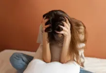 Estudio detalla la relación entre alucinaciones auditivas y el cerebro Estudio detalla la relación entre alucinaciones auditivas y el cerebro