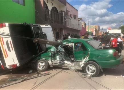 Video | Fuerte choque en la San Luis Rey deja al menos dos heridos