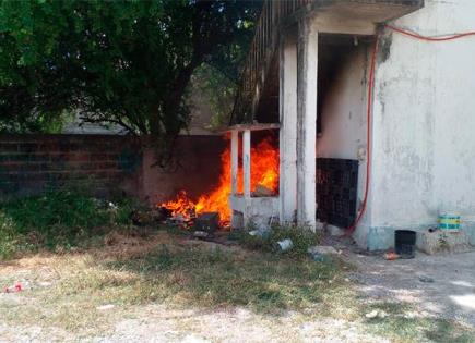 Los Bomberos controlan incendio en céntrica calle