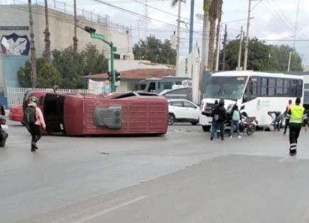 Aparatoso choque en Zona Industrial; hay varios heridos