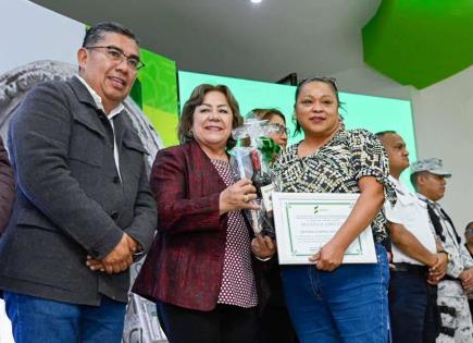 Galardonan a destacados soledenses en festejos de fundación