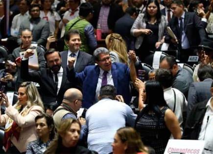 Diputados de Morena arremeten por amparos contra Reforma Judicial