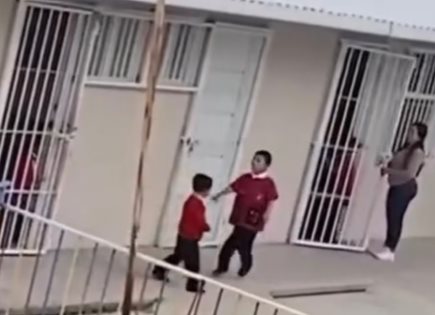 Niño Encerrado en Escuela: Maestra Separada por Incidente