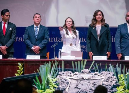 Toma de Protesta de Alcaldes en Diversos Municipios de Guanajuato