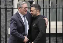 Zelenskyy visita a l&iacute;deres brit&aacute;nicos y de OTAN en busca de apoyos para plan de paz de Ucrania