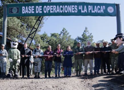 Inauguración de la Base de Operaciones La Placa en el Bosque de Agua