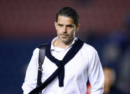 Chivas se queda sin técnico