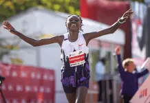 Ruth Chepngetich y John Korir brillan en el Marat&oacute;n de Chicago