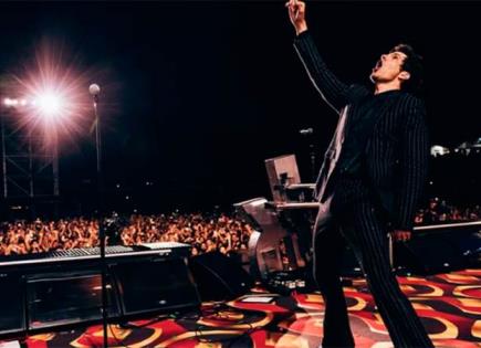 The Killers desata polémica en redes por bajar del escenario a un fan