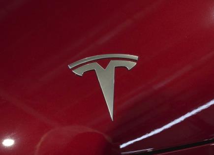 Trágico accidente de vehículo Tesla en Francia deja cuatro muertos