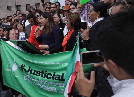 Jueza ordena a Sheinbaum eliminar reforma judicial en 24 horas