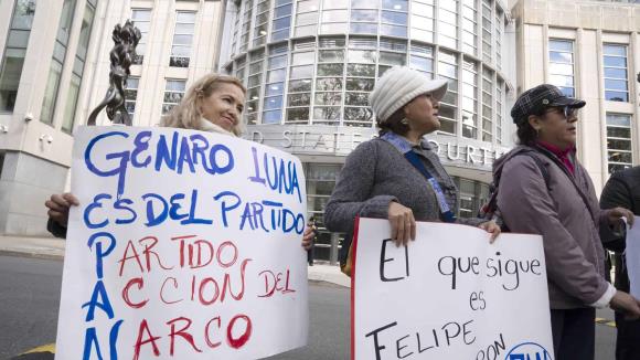 Fotos | Entre reclamos a Calderón, llega familia de García Luna a Corte