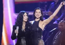 Cher y Dua Lipa en el Salón de la Fama del Rock & Roll Cher y Dua Lipa en el Salón de la Fama del Rock & Roll