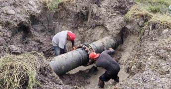 Fuga masiva deja sin agua a Valles por casi dos días