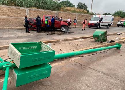 Un lesionado y fuertes daños, en río Santiago