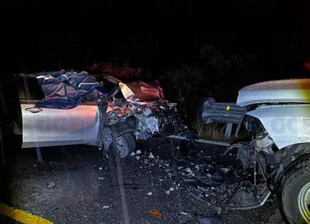 Policías de la GCE sufren fuerte choque