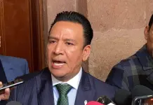 Pide Torres S&aacute;nchez a taxistas orden y no afectar a terceros