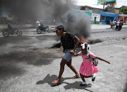 Pandillas van por la capital haitiana