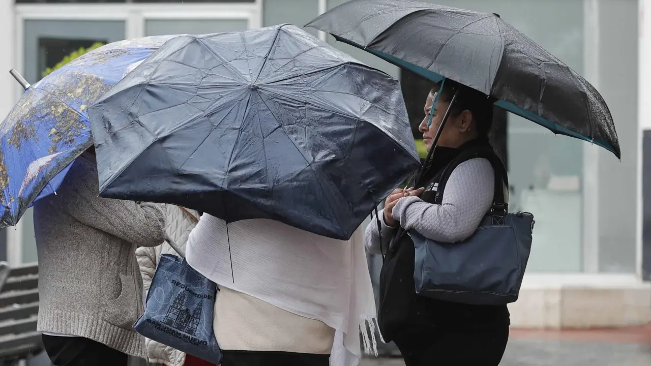 Prevén chubascos y temperaturas de hasta 35°C en SLP