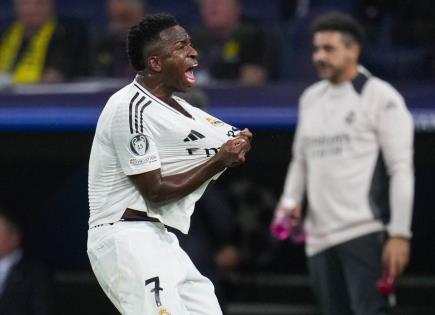 Triplete de Vinícius en remontada del Madrid