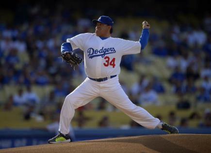 Retiran el 34 por los Dodgers en homenaje a Fernando Valenzuela