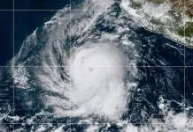 Hurac&aacute;n Kristy alcanza categor&iacute;a 5 pero no amenaza a M&eacute;xico