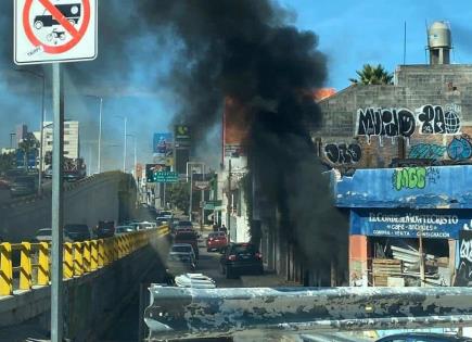 Pepenadores causan incendio en predio abandonado de Muñoz