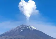 Don Goyo sorprende con fumarola en forma de coraz&oacute;n